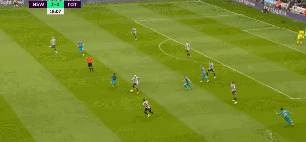 开云注册网址-英超赛季最佳传球！当世除了莫德里奇就是他？