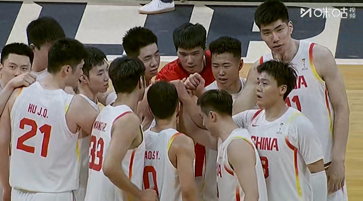 开云-服了！台北球迷赞中国男篮一人：不吼叫也很沉稳，有技术也有帶脑